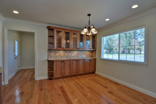 Kitchen - Dining